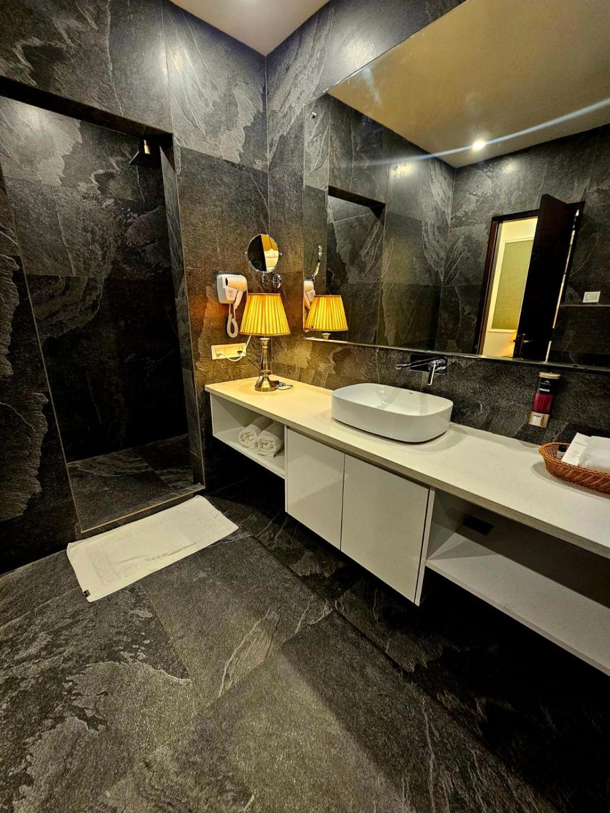 Corbett Tusker Trail Hotel Kashipur Kültér fotó