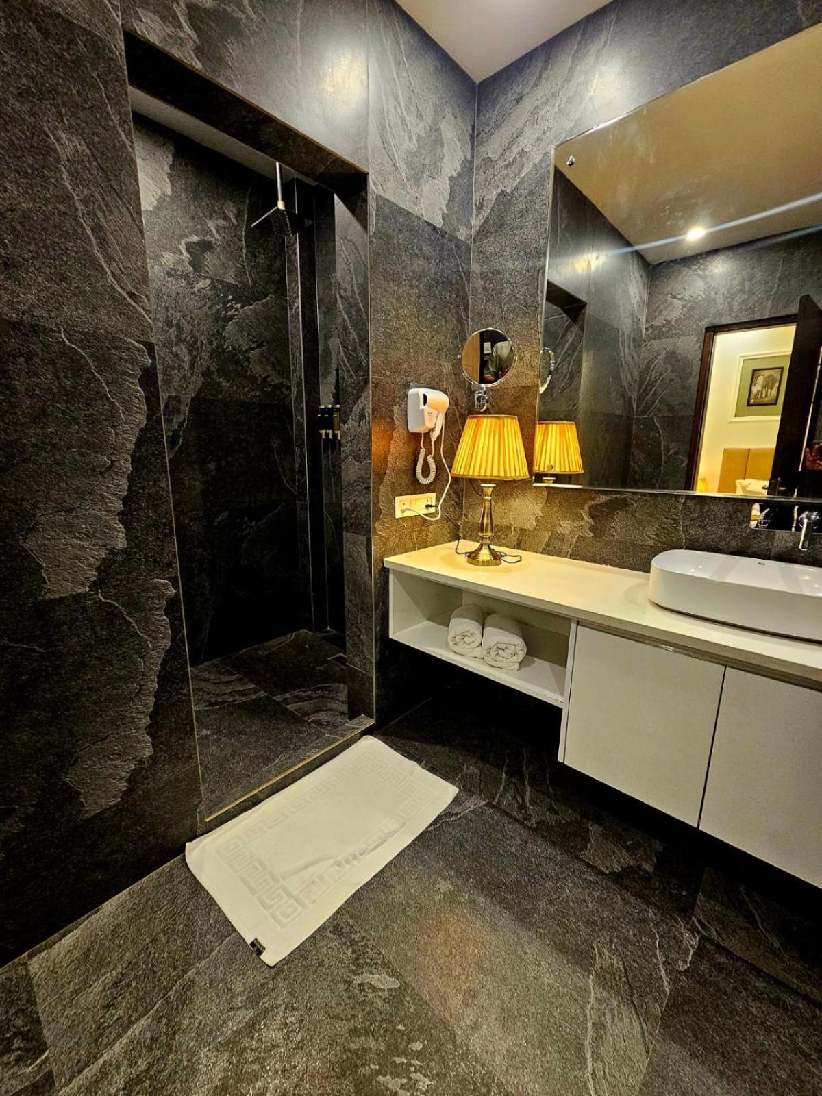 Corbett Tusker Trail Hotel Kashipur Kültér fotó